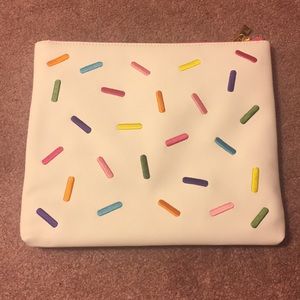Studio DIY sprinkle clutch