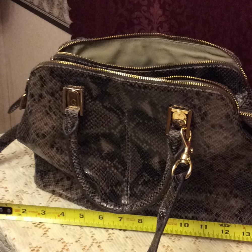 G.i.l.i. Satchel