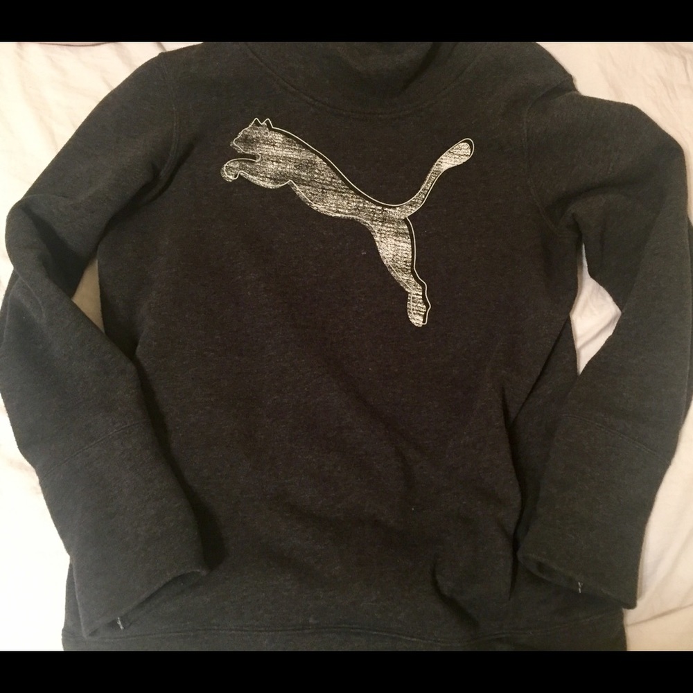 PUMA Sweatshirt