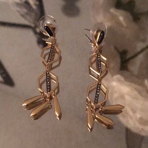Stella Dot drop earrings
