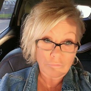 Meet your Posher, Jami