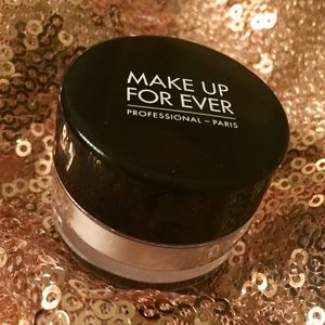 Make Up Forever Ultra HD Microfinishing Powder