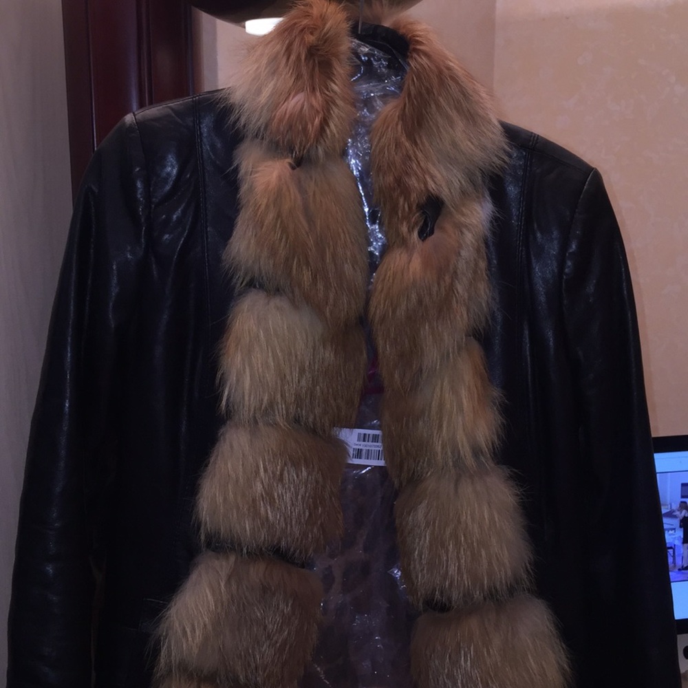 Leather Jacket With Fox fur - Picture 3 of 8