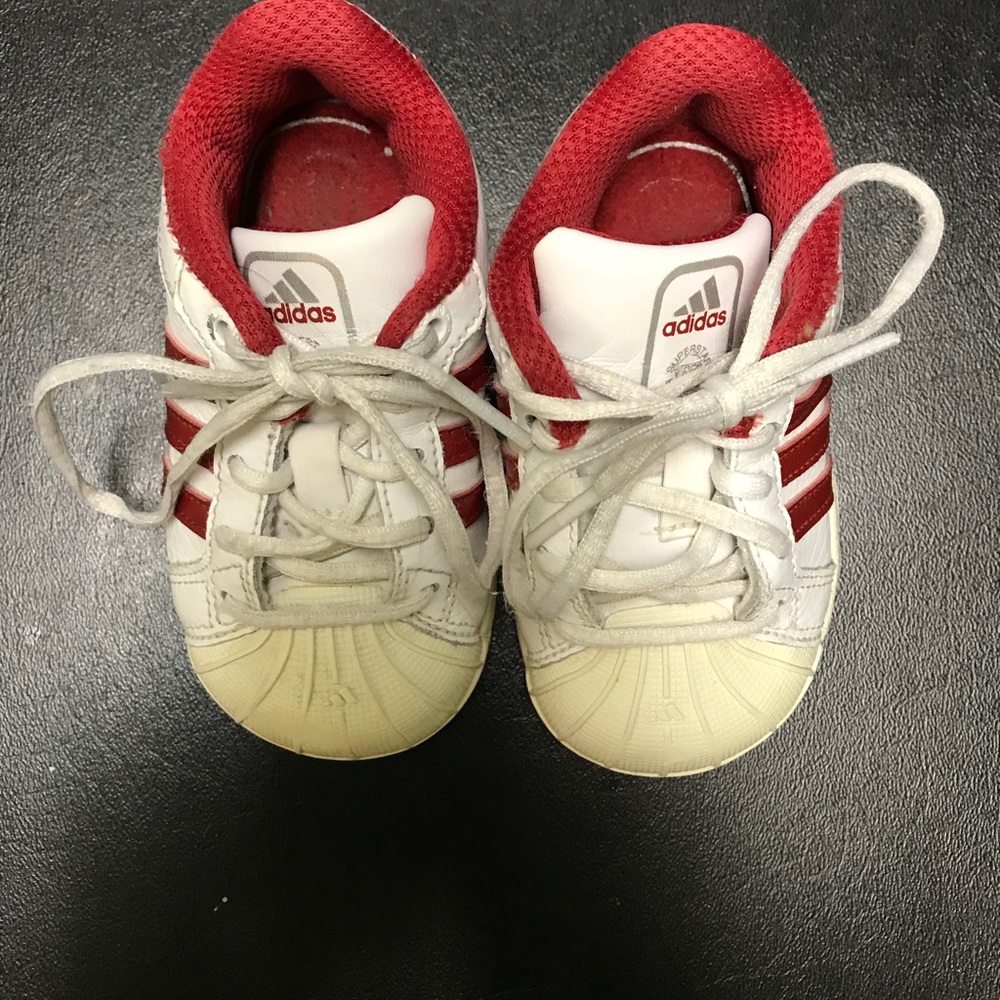 Super cute unisex adidas toddler shoes