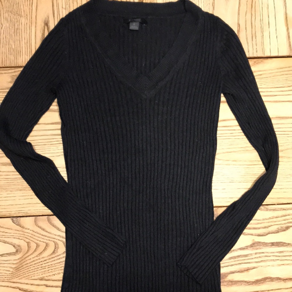 Express V-Neck Long Sleeve Sweater