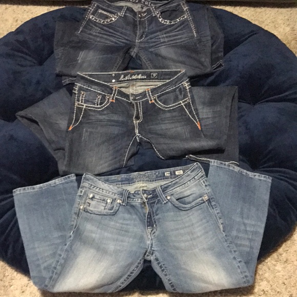 Jean Bundle- 2 Jeans Plus 1 Capri - Picture 2 of 5