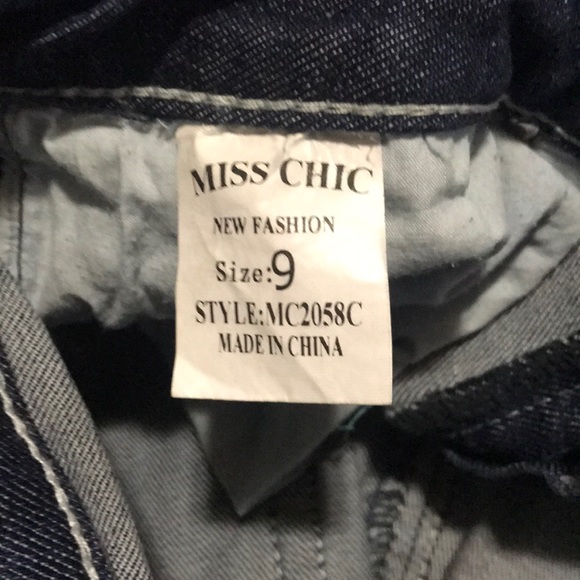 Jean Bundle- 2 Jeans Plus 1 Capri - Picture 3 of 5