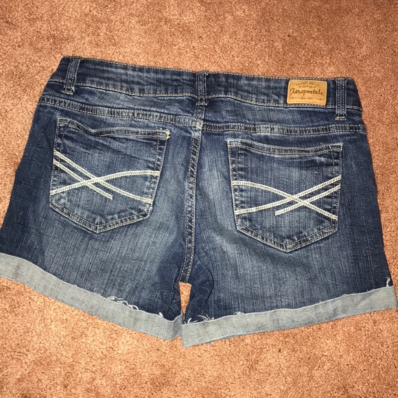 Dark wash size 7/8 Aeropostale shorts - Picture 2 of 3