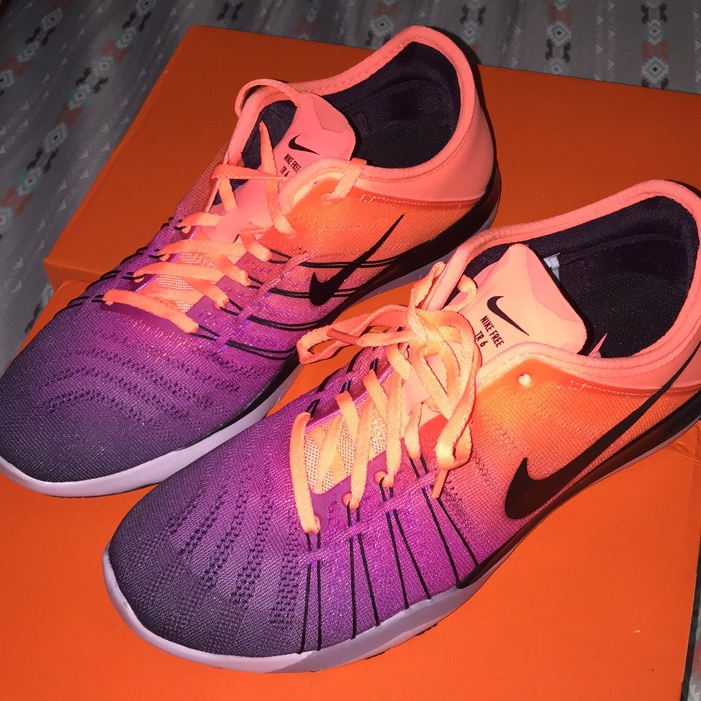 nike free tr 6 spectrum size 7 in women