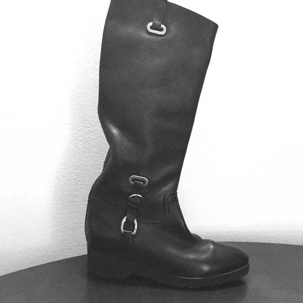 Female boots made in Italy by Botticelli