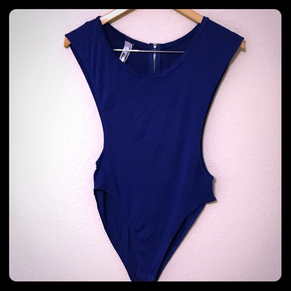 ‼️PRICE DROP‼️Women’s royal blue Bodysuit.