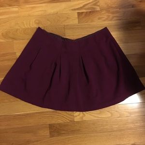 Theory Pleated Mini Skirt in Plum - Sz 4