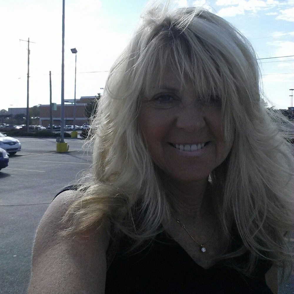 Meet your Posher, Michele