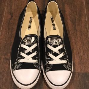 Black converse