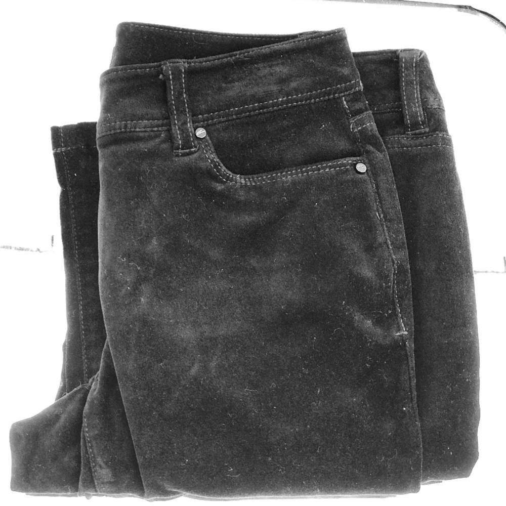 White House Black Market Black velvet pants SZ 00R