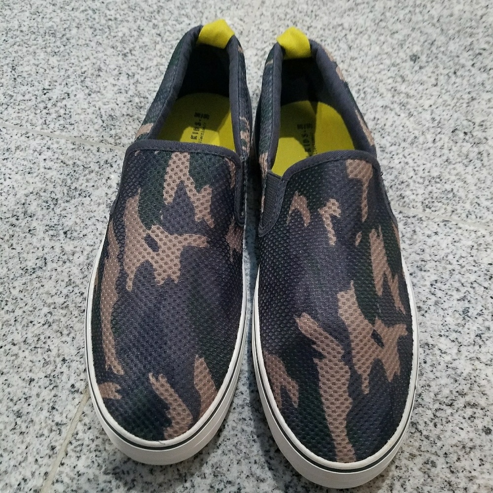 NWT ZARA KIDS SHOE BOY'S SZ.5.5/6