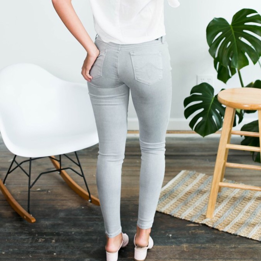 Level 99 Denim Janice Mid Rise
