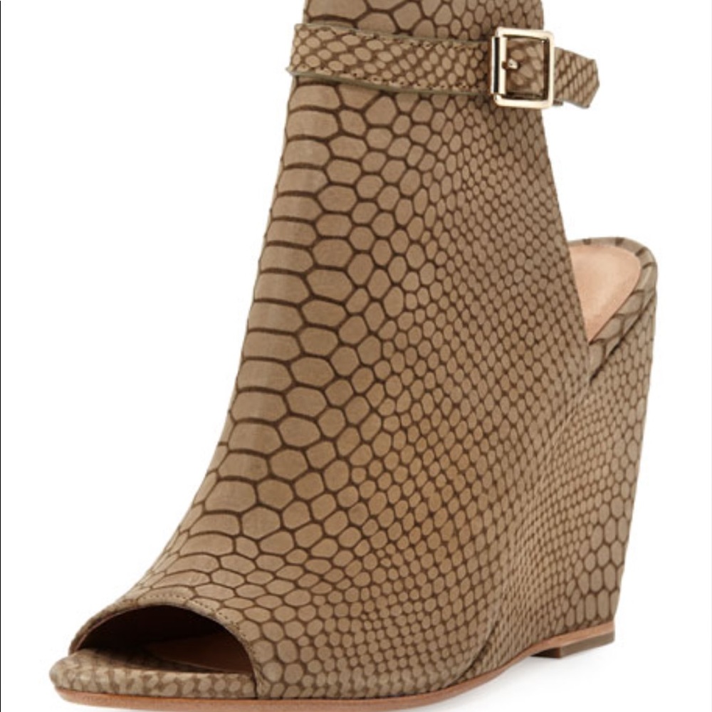 Joie Windsor wedge bootie size 36