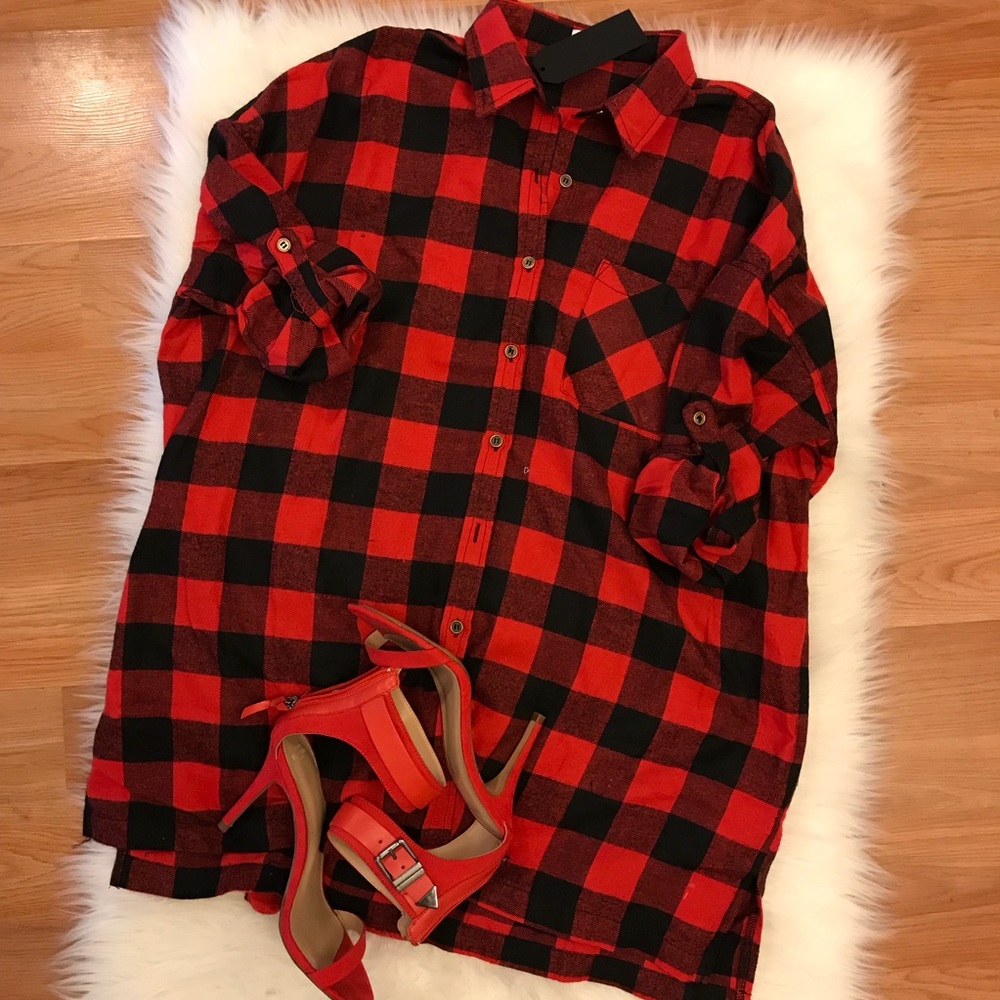 •LAST ONE• Oversized Boyfriend Flannel - Picture 2 of 4