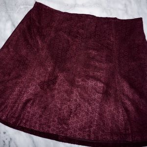 SUEDE SKIRT - BURGUNDY