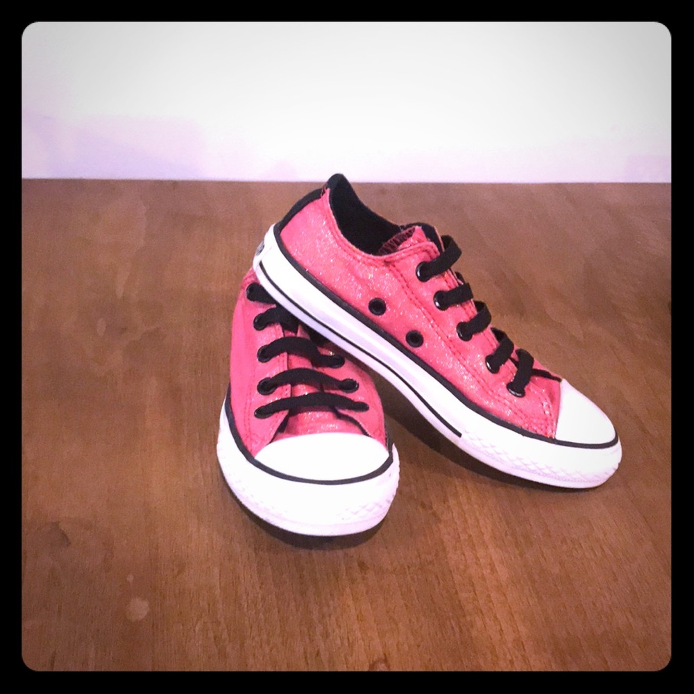 Pink sparkles Converse All Stars for girls.