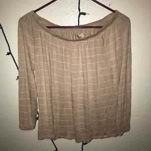 pink & white off the shoulder top!