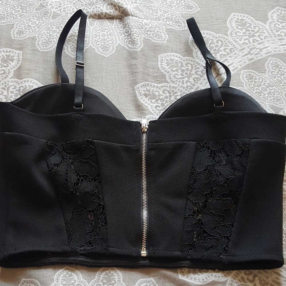 Crop Top - Picture 2 of 3