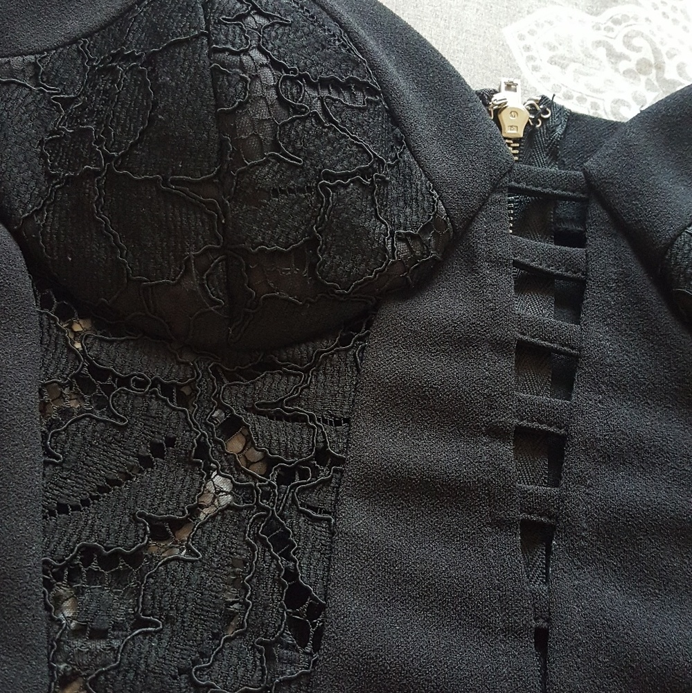 Crop Top - Picture 3 of 3