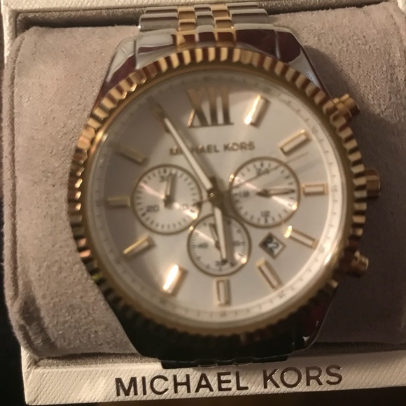 Men’s Michael Kors Watch - Picture 2 of 3