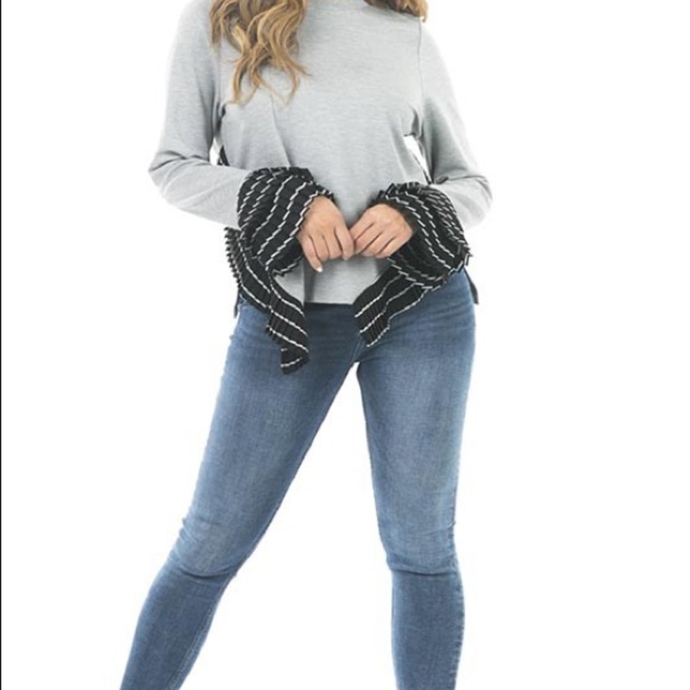 Gray Ruffled Sleeve Top