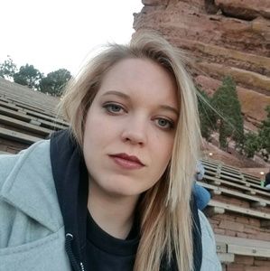 Meet your Posher, Alissa