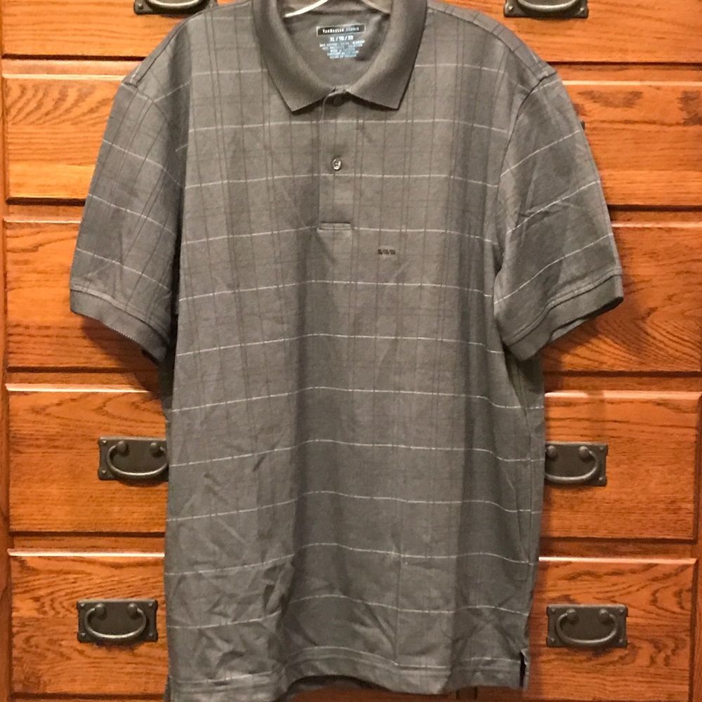 NWT 🏌 VanHeusen Golf shirt