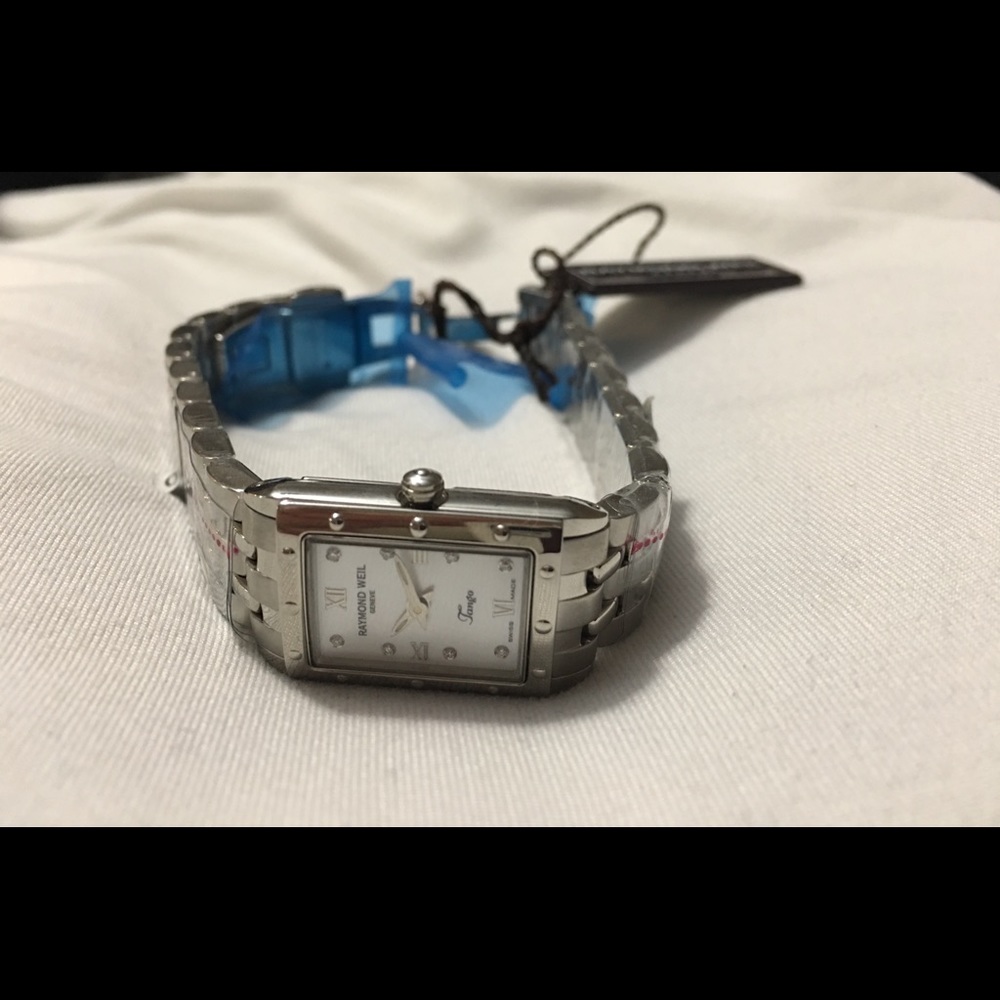 Raymond Weil Genve Tango lovely women's watch
