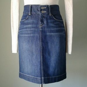 Banana Republic denim skirt