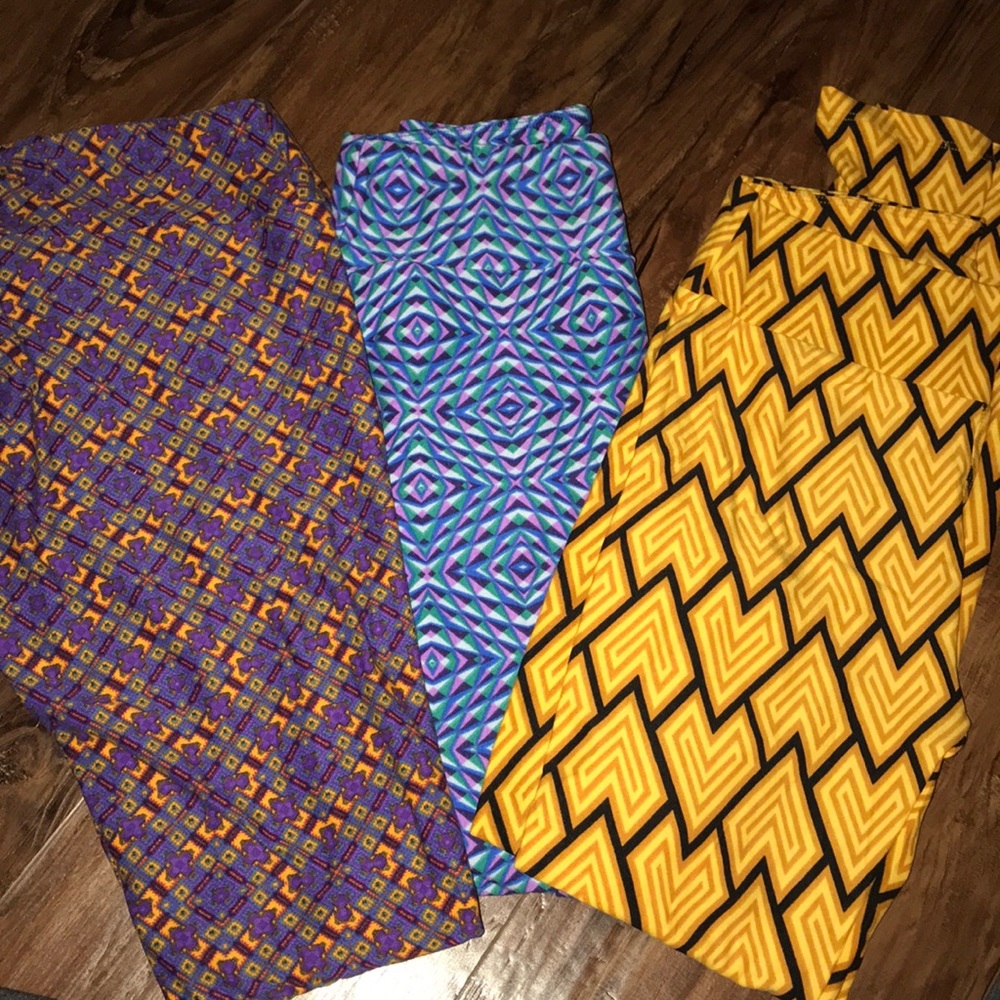 Sale!! Lularoe patterned leggings sold together