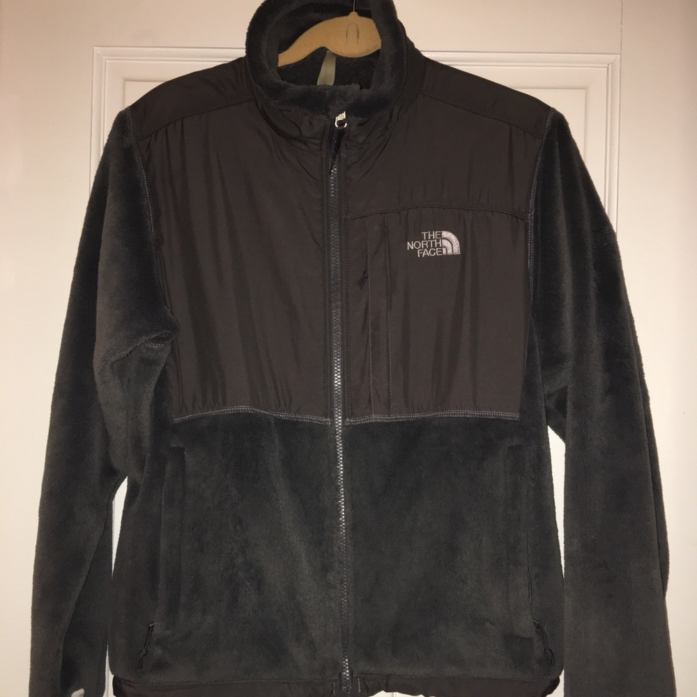 Women’s size medium  North Face Denali jacket