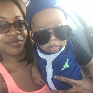 Meet your Posher, April