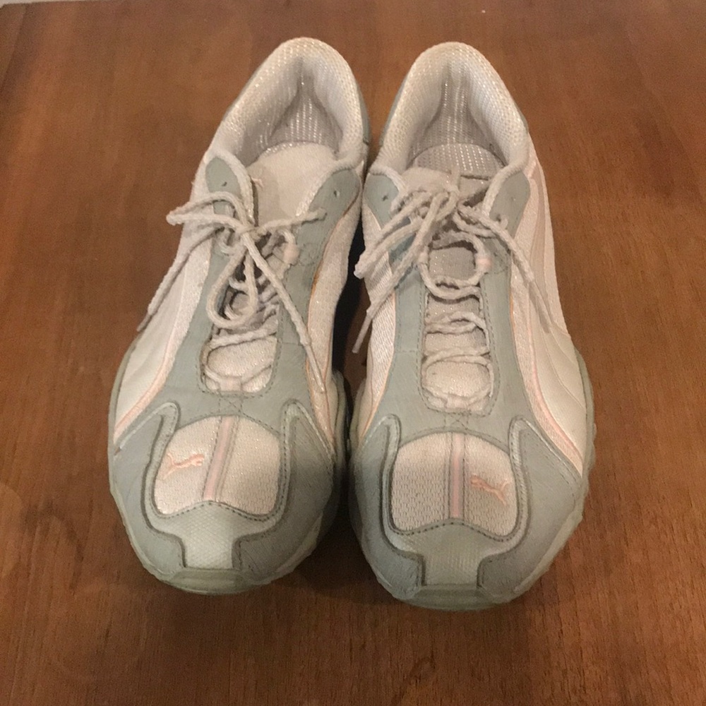 Puma Sneakers