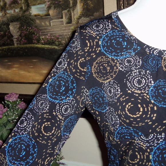 Liz & Co. Black top long sleeve Petite M - Picture 3 of 6