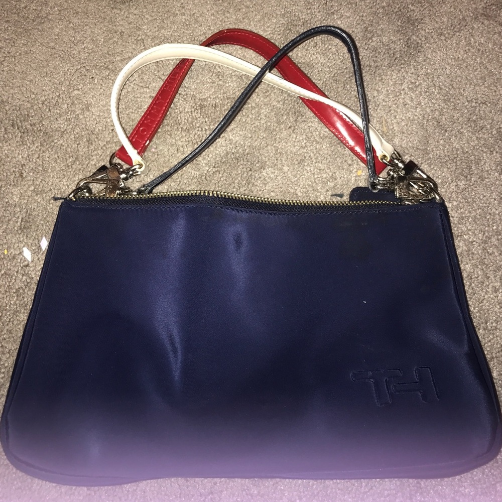 Tommy Hillfiger Purse !