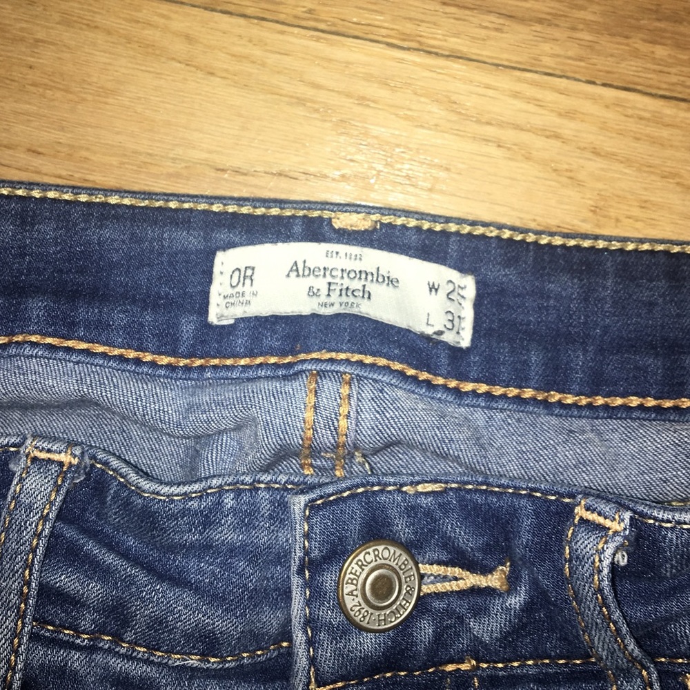 Jeans - Picture 3 of 3