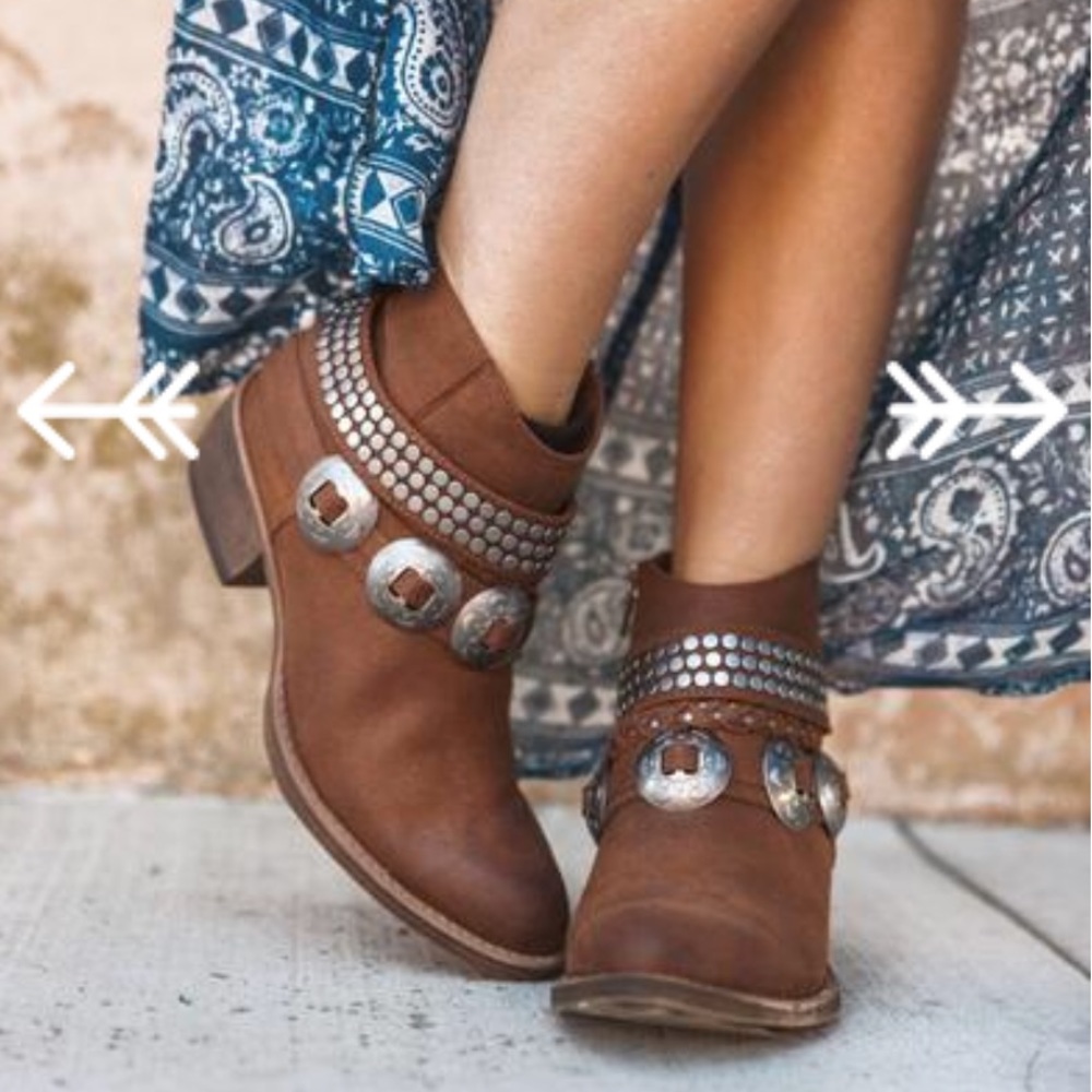 NIB Harness Western Distressed Canvas Booties - Picture 2 of 8
