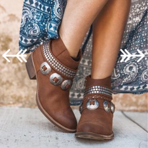 NIB Harness Western Distressed Canvas Booties - Picture 2 of 8