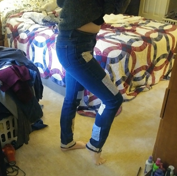 Hand sewn pastel vintage floral patch jeans size 4 - Picture 7 of 8