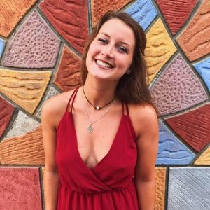 Meet your Posher, Amy