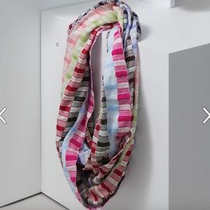 NWT Noonday Angelica Infinity Scarf