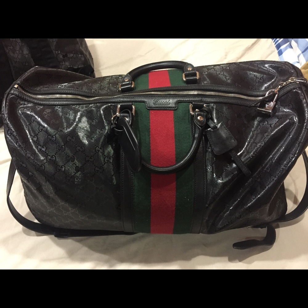 Authentic gucci duffle travel bag
