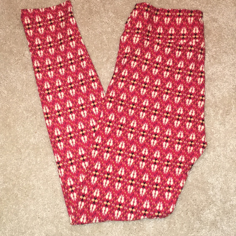 Lularoe OS Leggings Red Arrows