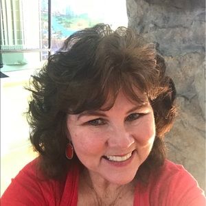 Meet your Posher, Michele