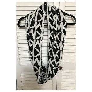 Michael Kors scarf